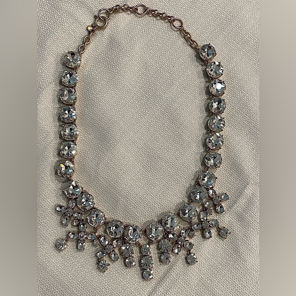 New Ann Taylor Vintage Bold Statement Crystal Sparkly Gem Necklace